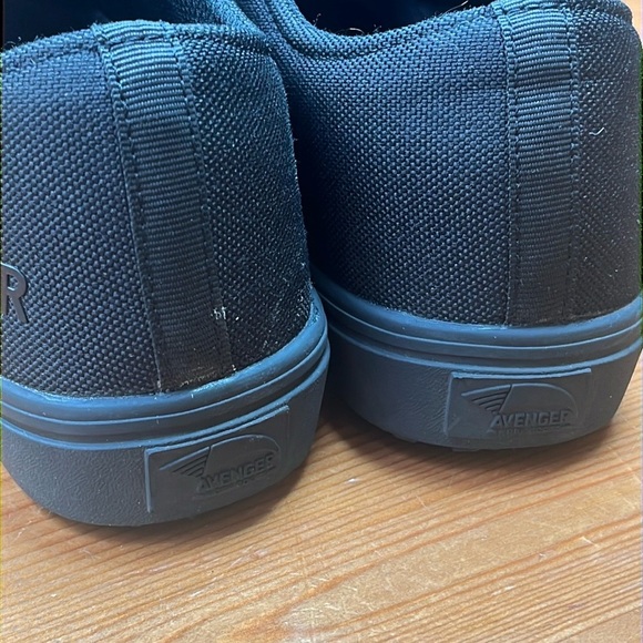 Avenger Black Sneakers Low-Top Canvas - Picture 5 of 12